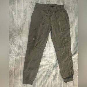 Banana Republic Jogger-Style Cargo Pants
